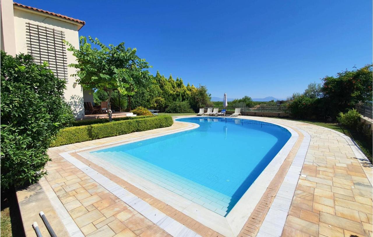 Lovely Home In Kiato With Wifi Exterior foto