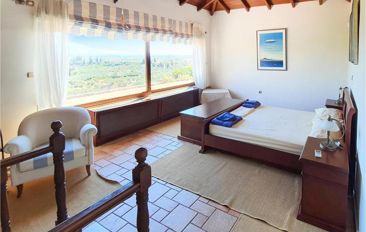 Lovely Home In Kiato With Wifi Exterior foto
